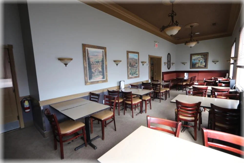 Vito's Pizzeria and Restaurant - 3